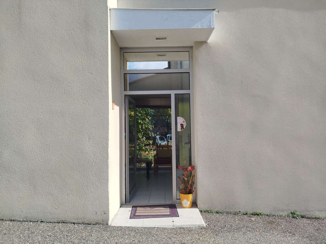 Commerce à PELLEGRUE