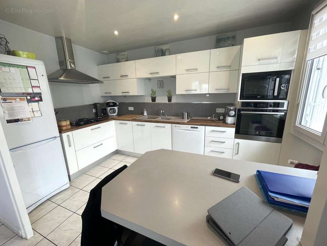 Maison 92 m² à Bourges  - photo 3