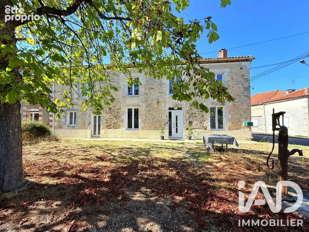 Photo 1 - Maison à ABZAC