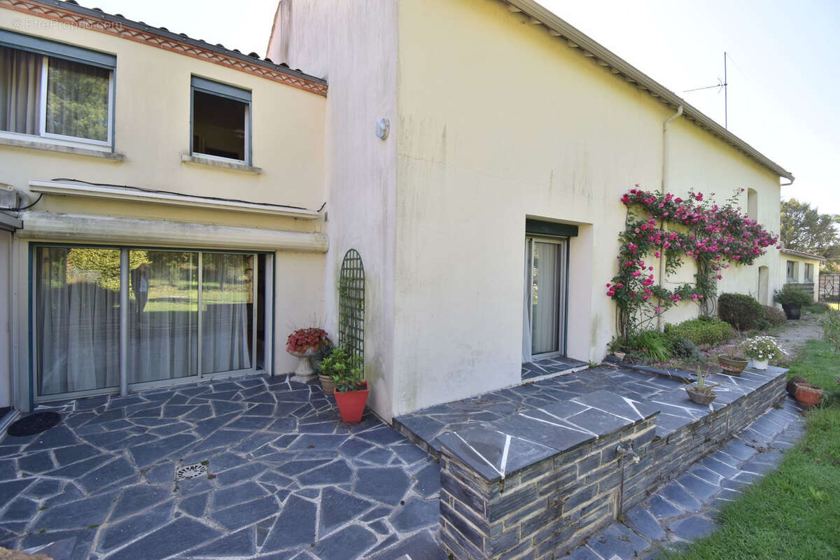 Maison à GENESTON