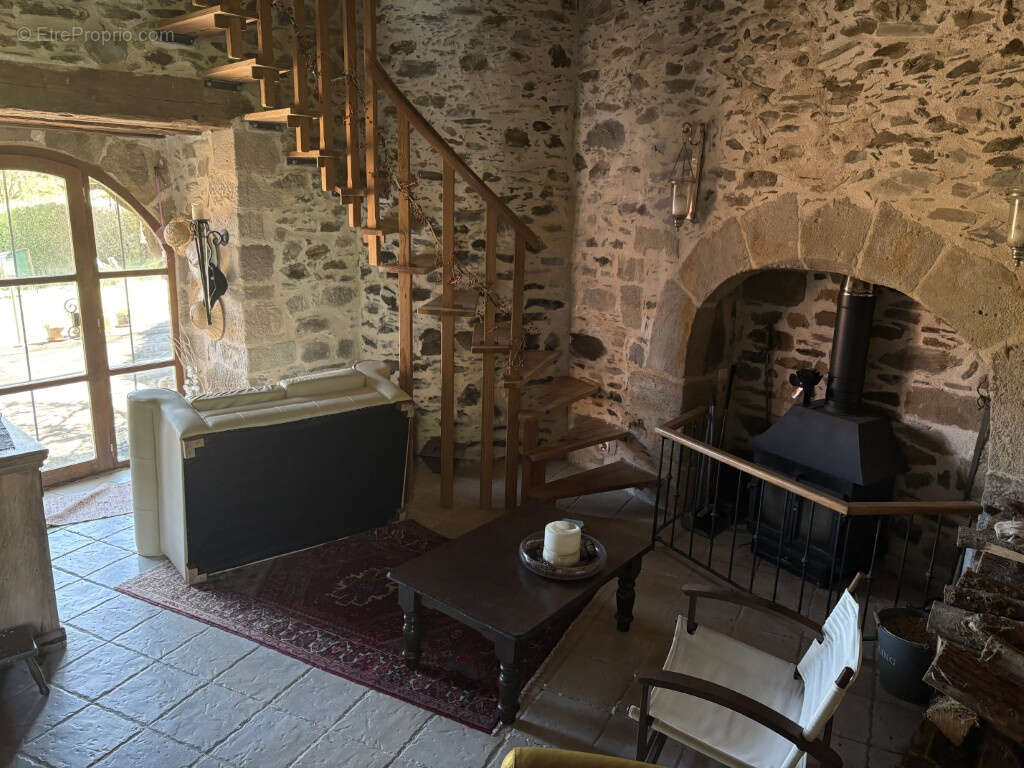 Maison à SAINT-SOLVE