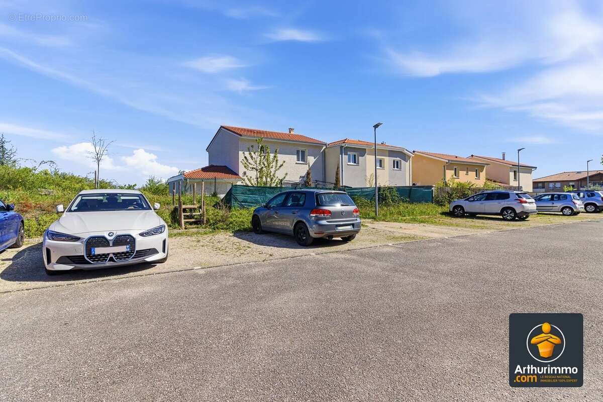 Appartement à SOUCIEU-EN-JARREST