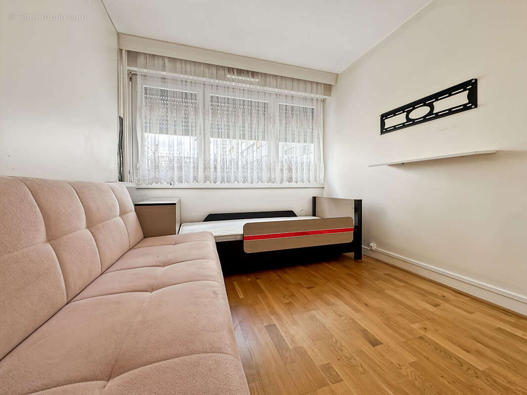Appartement  6 pièces 111m² proche métro - photo 8