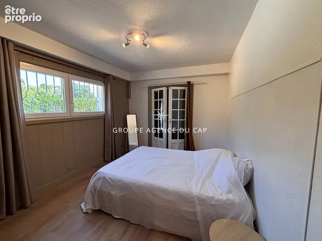 À vendre villa  6 pieces avec vue mer, piscine et parking, a pied des plages  aux issambres - photo 10
