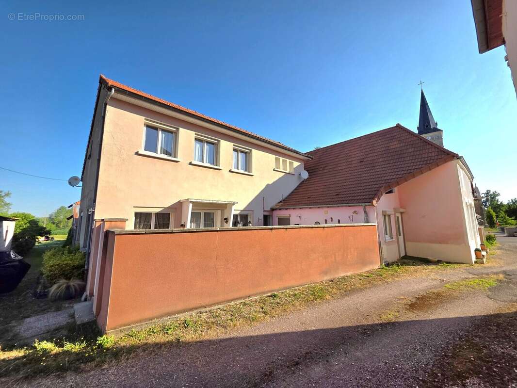 Maison à MARNAY