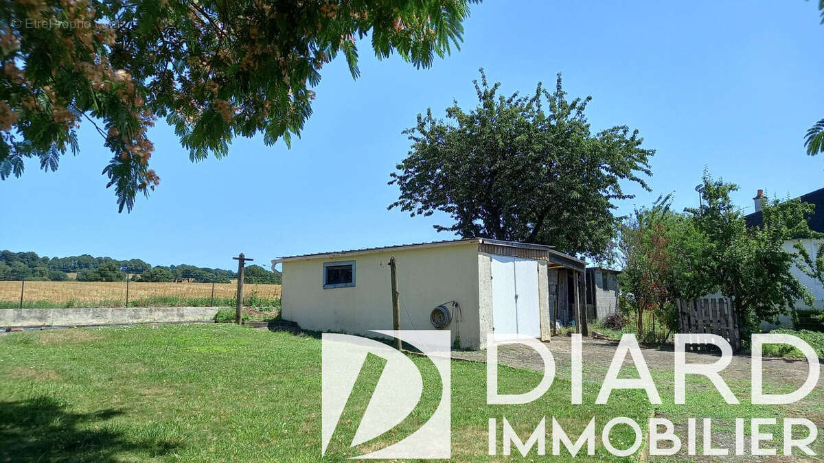 Maison La Chapelle Fleurigne 6 pièce(s) 115 m2 - photo 6