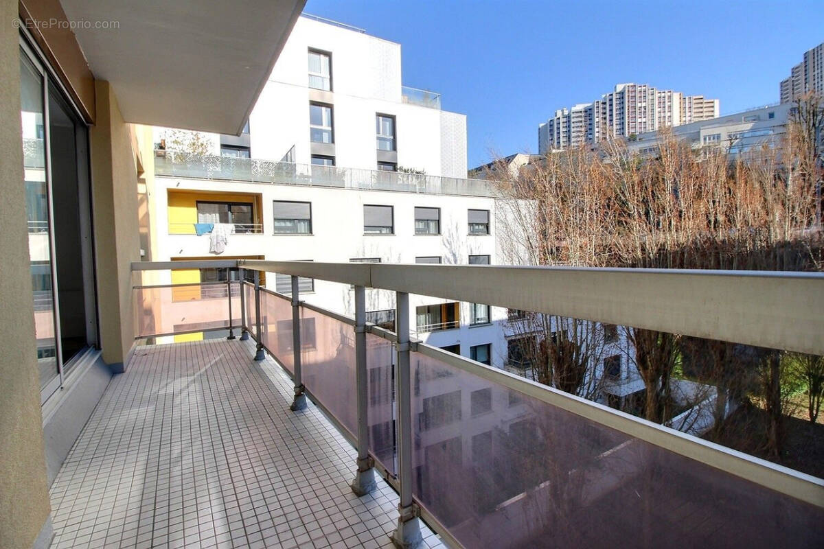 Appartement à ISSY-LES-MOULINEAUX