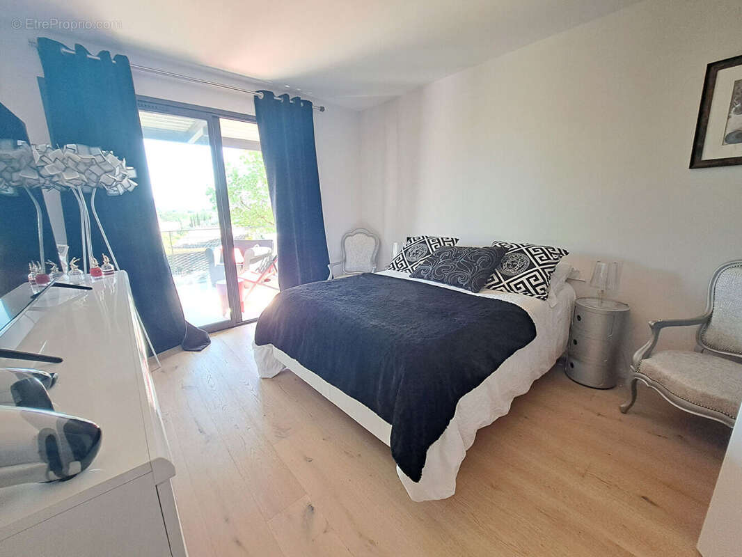 Appartement à VAISON-LA-ROMAINE