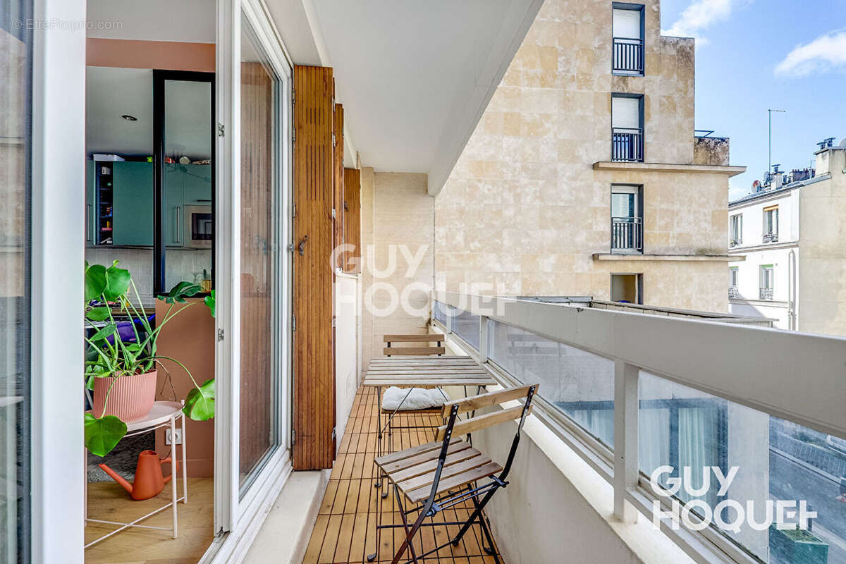 Appartement à PARIS-19E