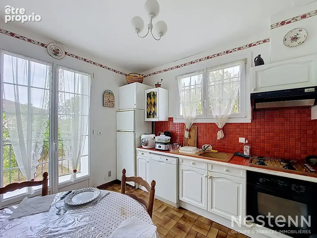 A Vendre Maison de 97 m² avec sous-sol complet et jardin paysagé à Condom - photo 4