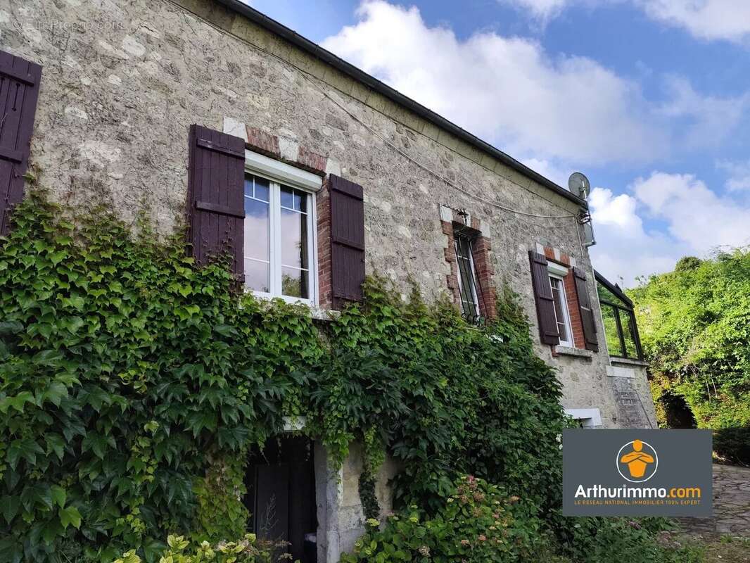 Maison à LONGUEVAL-BARBONVAL
