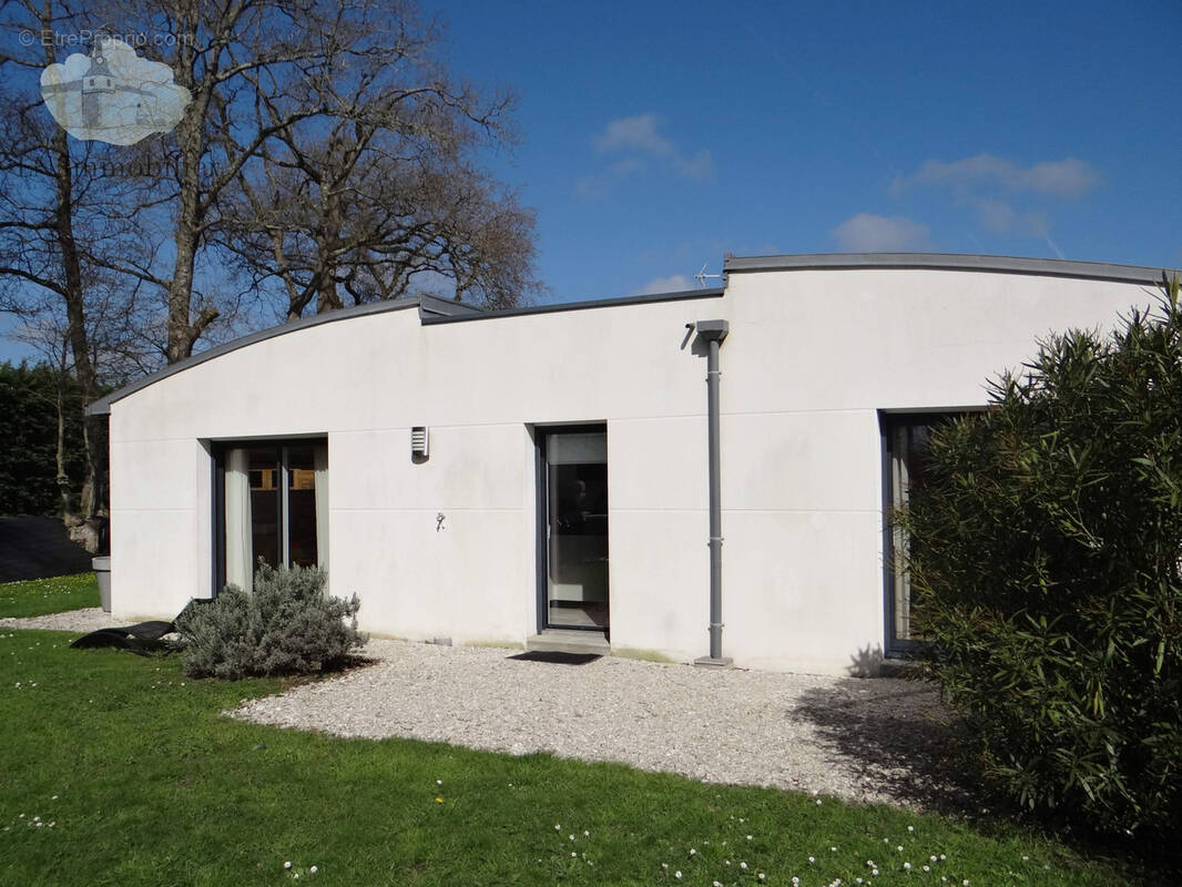 Maison à CLOHARS-CARNOET