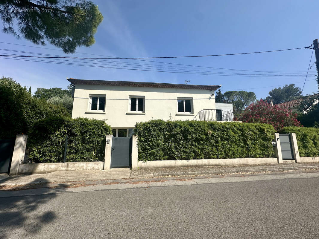 Maison à VILLEVIEILLE