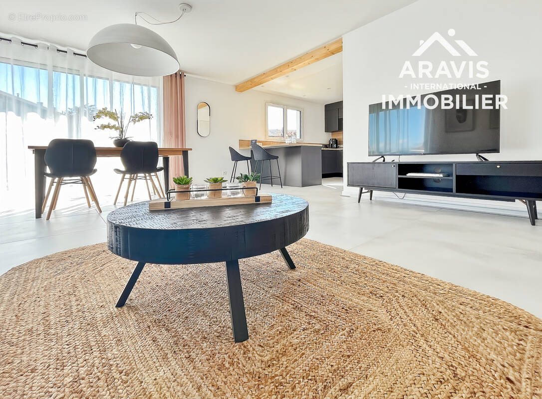 Maison à ALLONZIER-LA-CAILLE