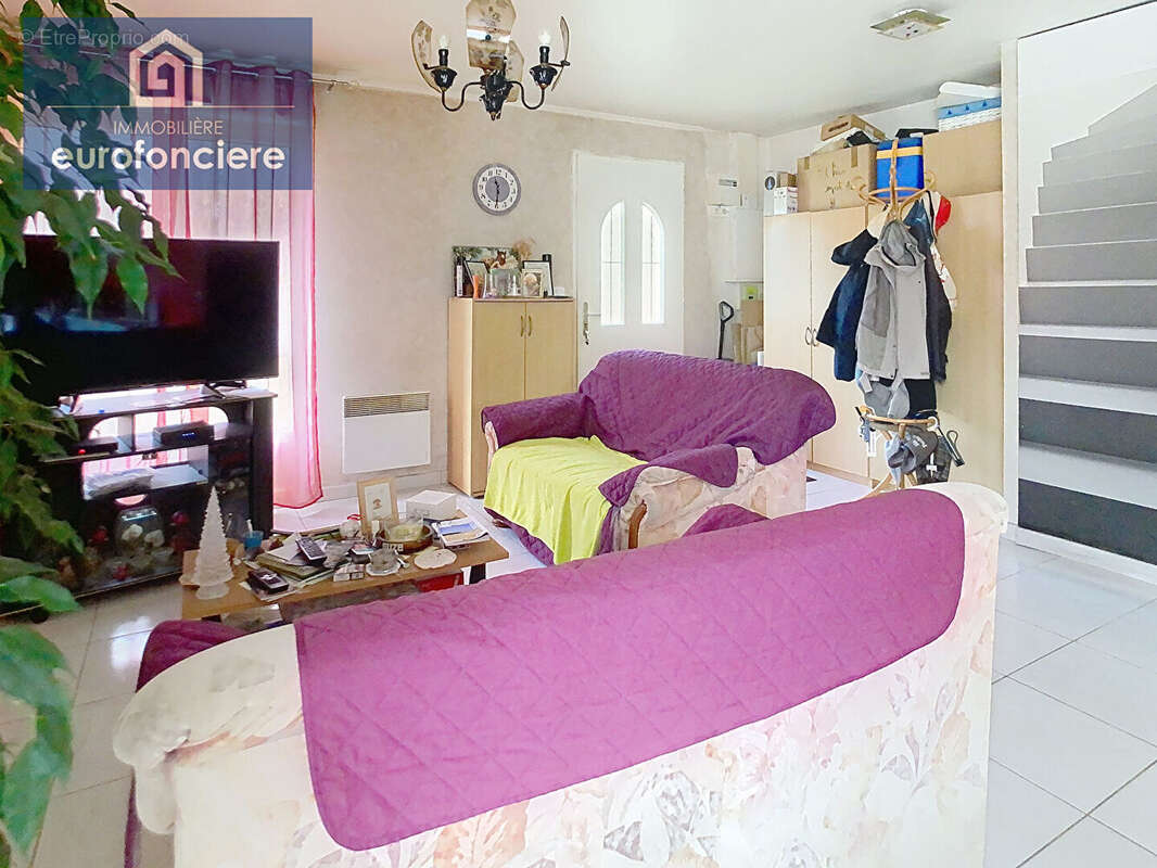 Maison à AIX-EN-OTHE