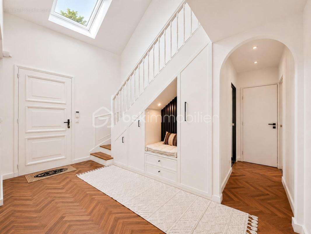 Maison spacieuse au cœur de la ville, votre futur havre de paix! - photo 7