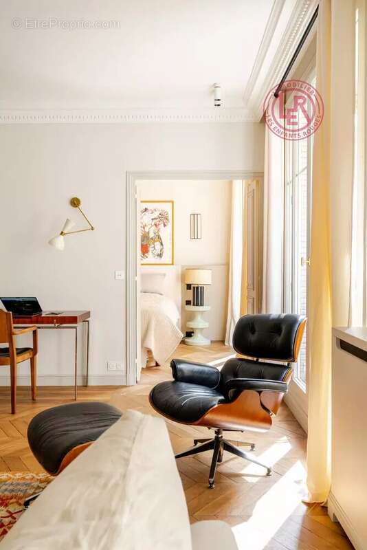 Appartement à PARIS-4E