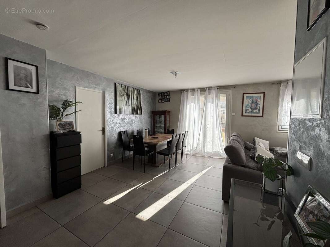 Appartement 63 m² à Romans-Sur-Isere  - photo 7