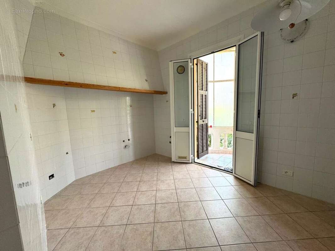 Appartement à ROQUEBRUNE-CAP-MARTIN