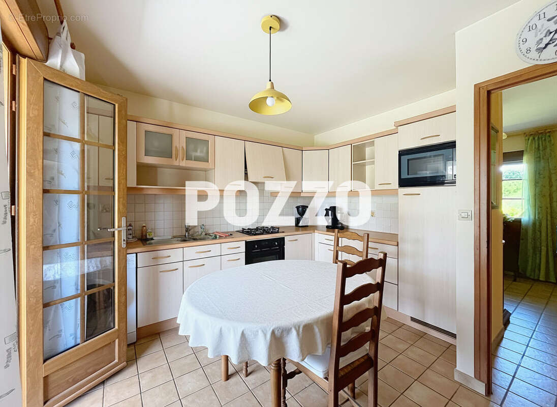 Maison Bréhal (50290) 102.73 m2 terrain 1400 m² - photo 3