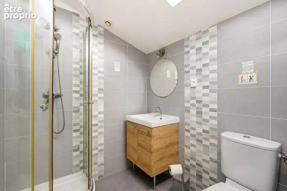 Maison de 10 pièces de 210 m² à Chaponost - photo 18