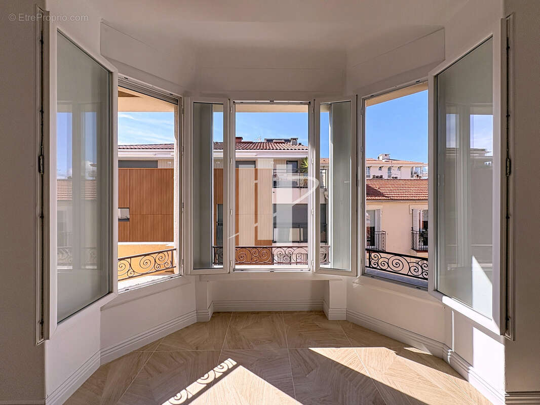 Appartement à SAINT-RAPHAEL