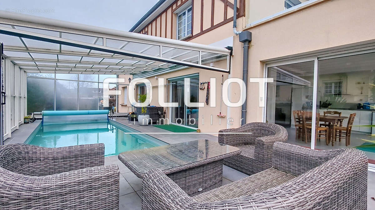 Maison à OUISTREHAM