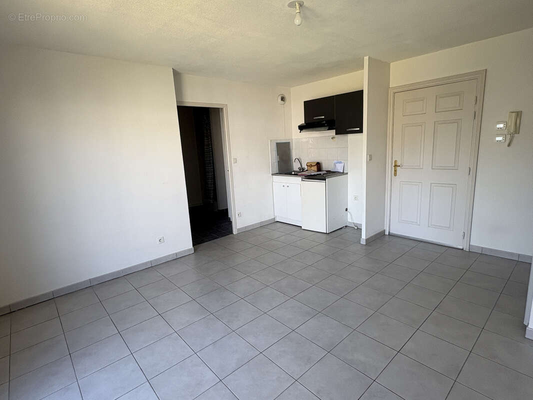 Studio 24 m2 avec place en centre ville - photo 3
