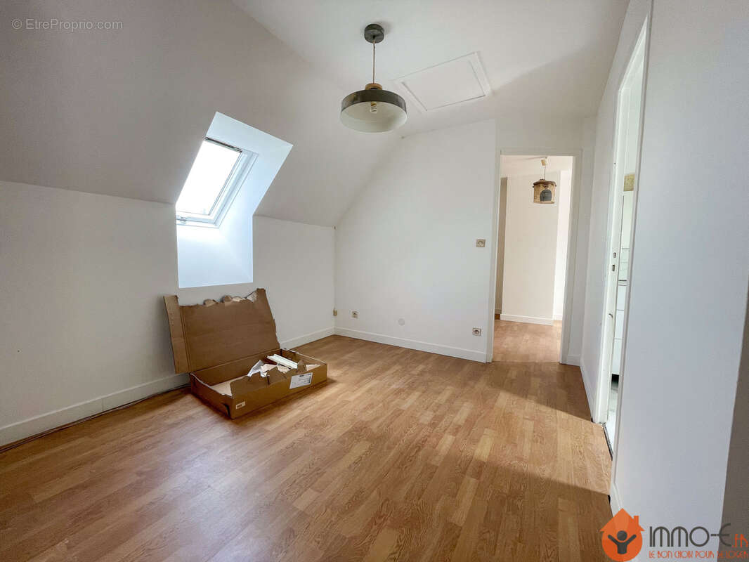 Maison à MAREUIL-LES-MEAUX