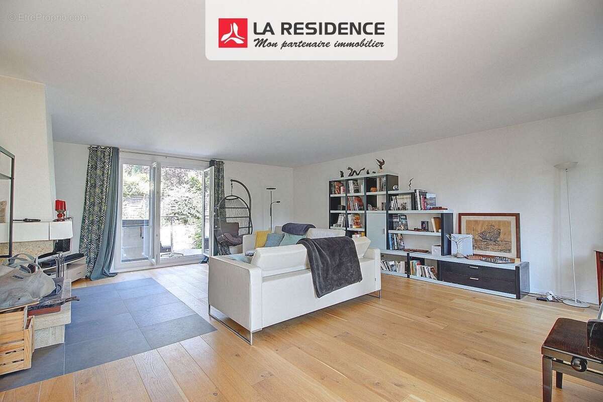 Maison 220 m² à Chambourcy  - photo 6