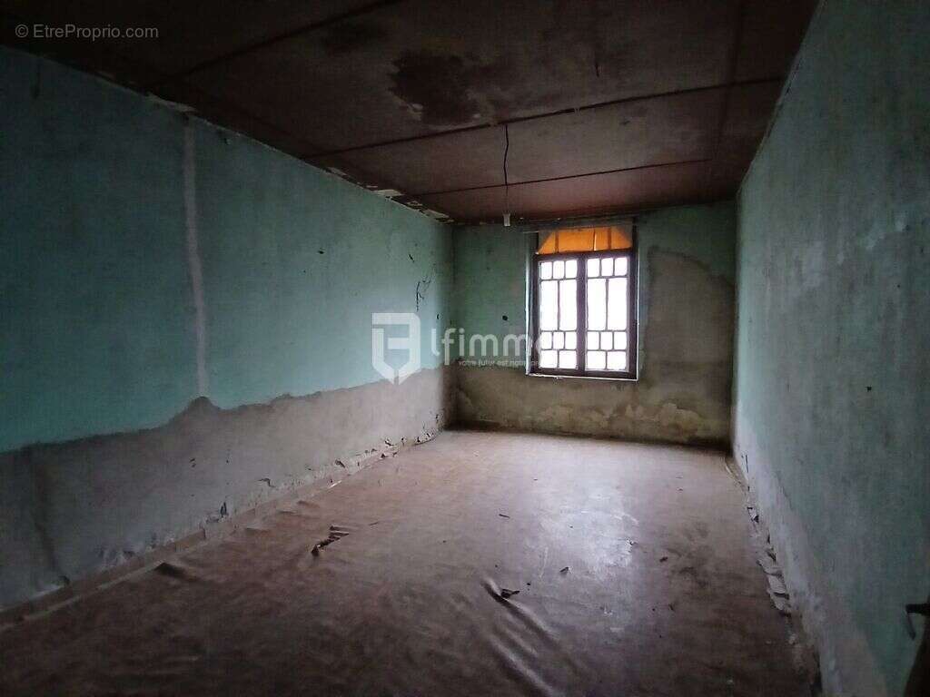 Maison à SAINT-CIERS-SUR-GIRONDE