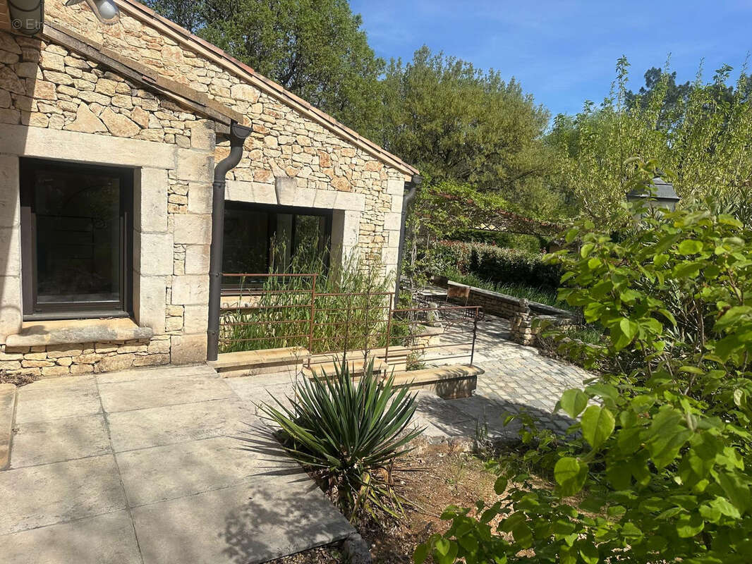 Maison à ROUSSILLON