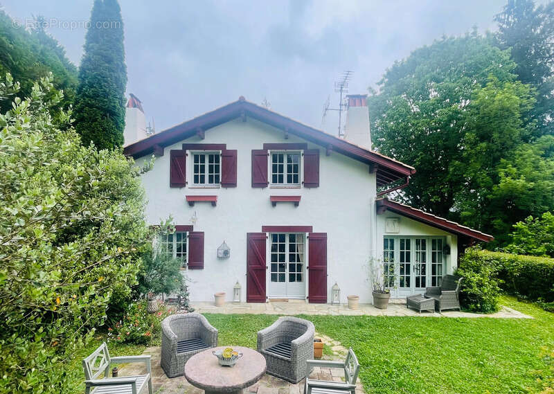 Maison à SAINT-PEE-SUR-NIVELLE