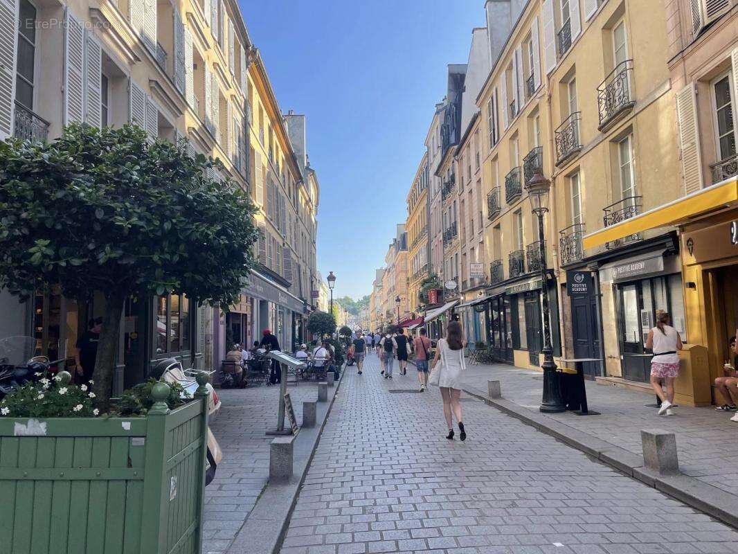 Commerce à VERSAILLES