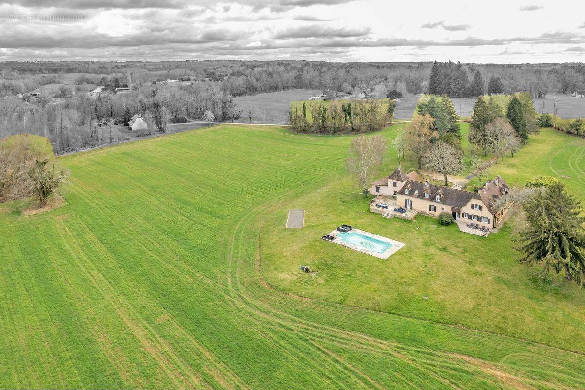 Maison à SAINT-GEYRAC