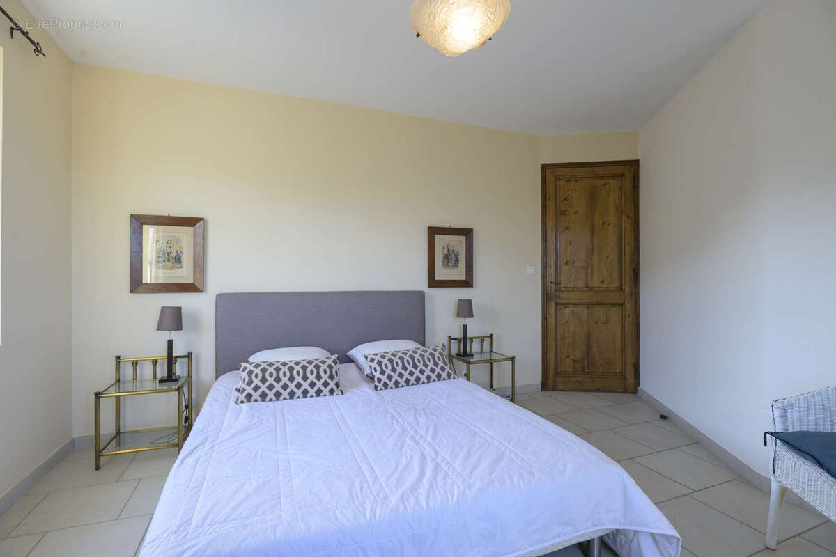 Maison à VAISON-LA-ROMAINE
