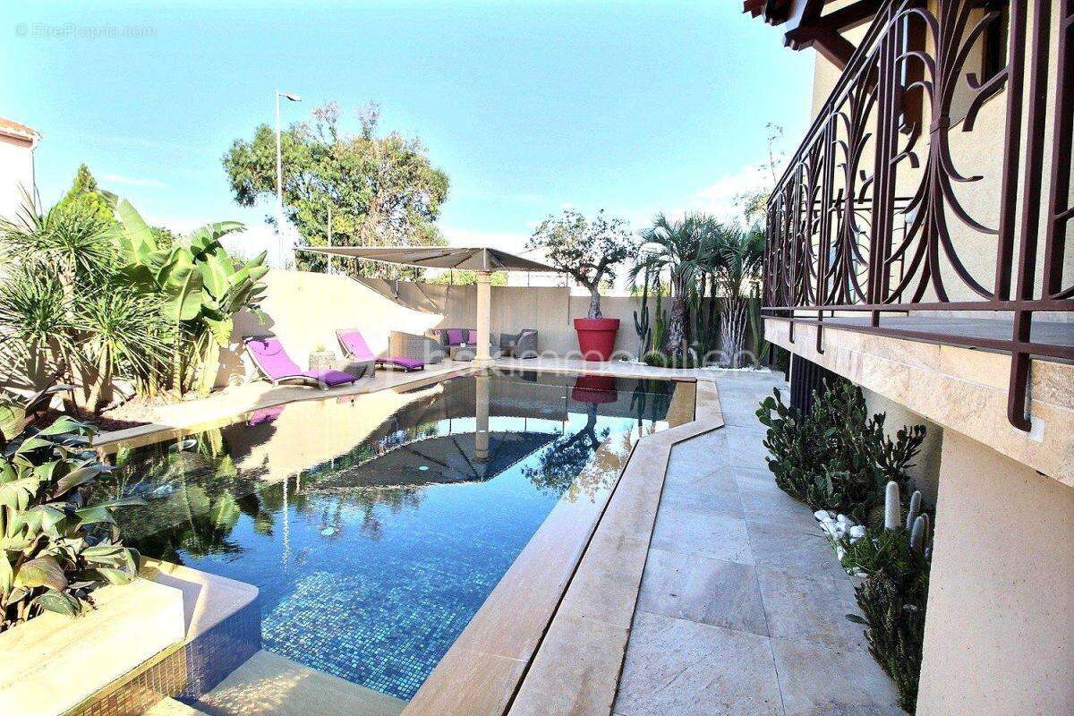 A vendre villa renovee de 137m² sur terrain de 433m² trois faces a saint cyprien - cote village - quatre chambres -trois salles  - photo 23