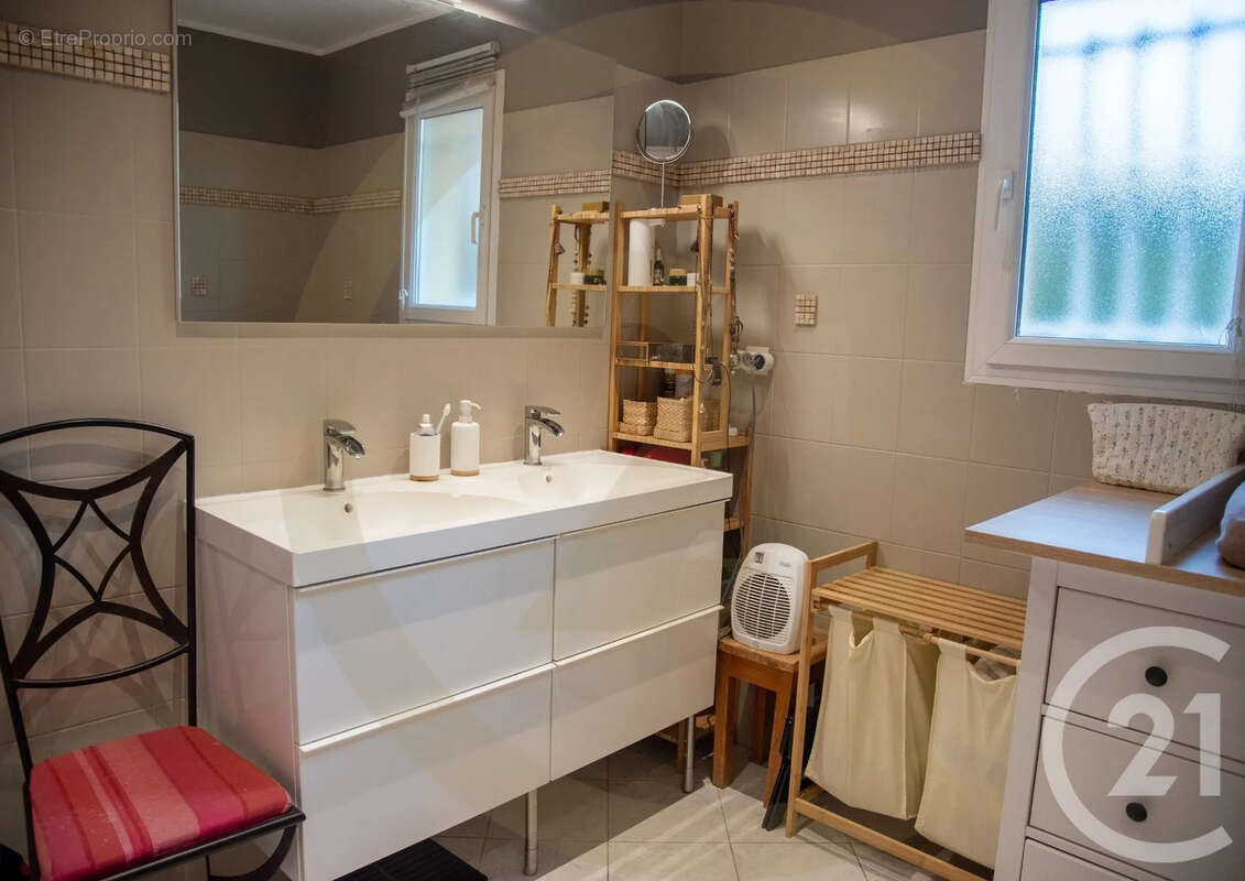 Maison à BOURGOIN-JALLIEU