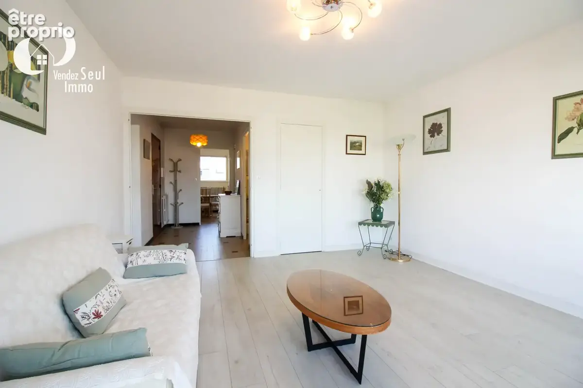 Appartement de Type 2 de 60 m2 - à deux pas du lac - photo 3