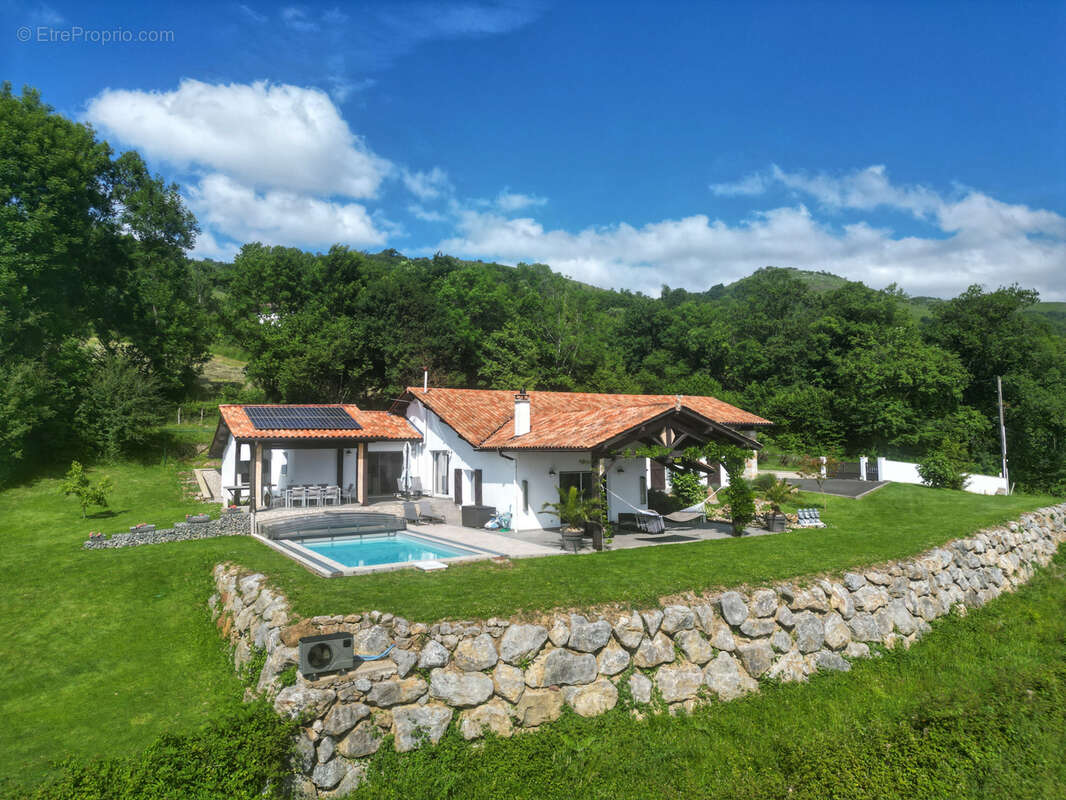 Maison à SAINT-JEAN-PIED-DE-PORT