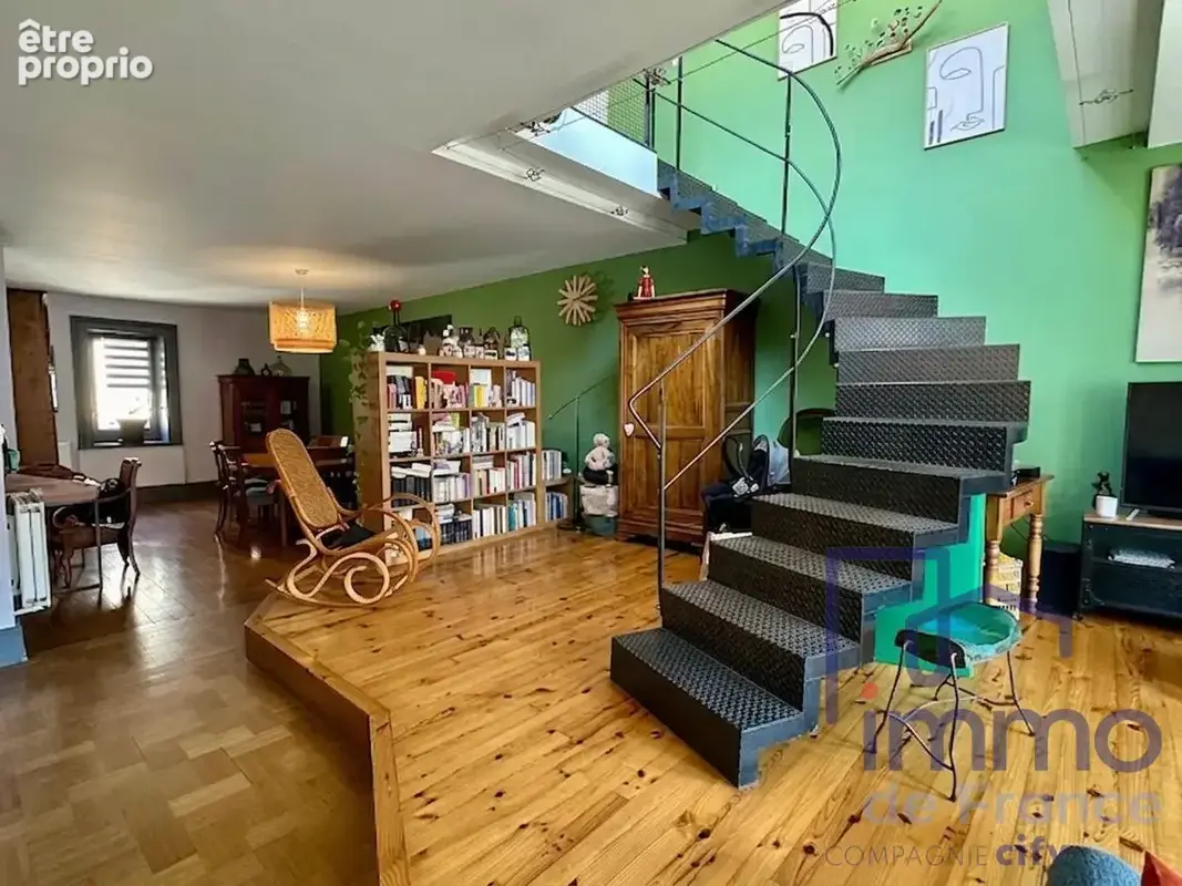 Appartement à SAINT-ETIENNE