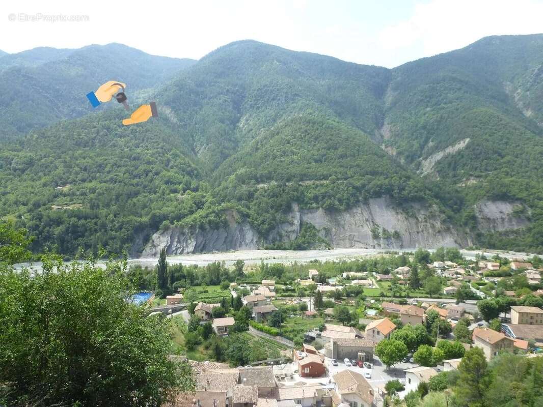 Maison à TOUET-SUR-VAR