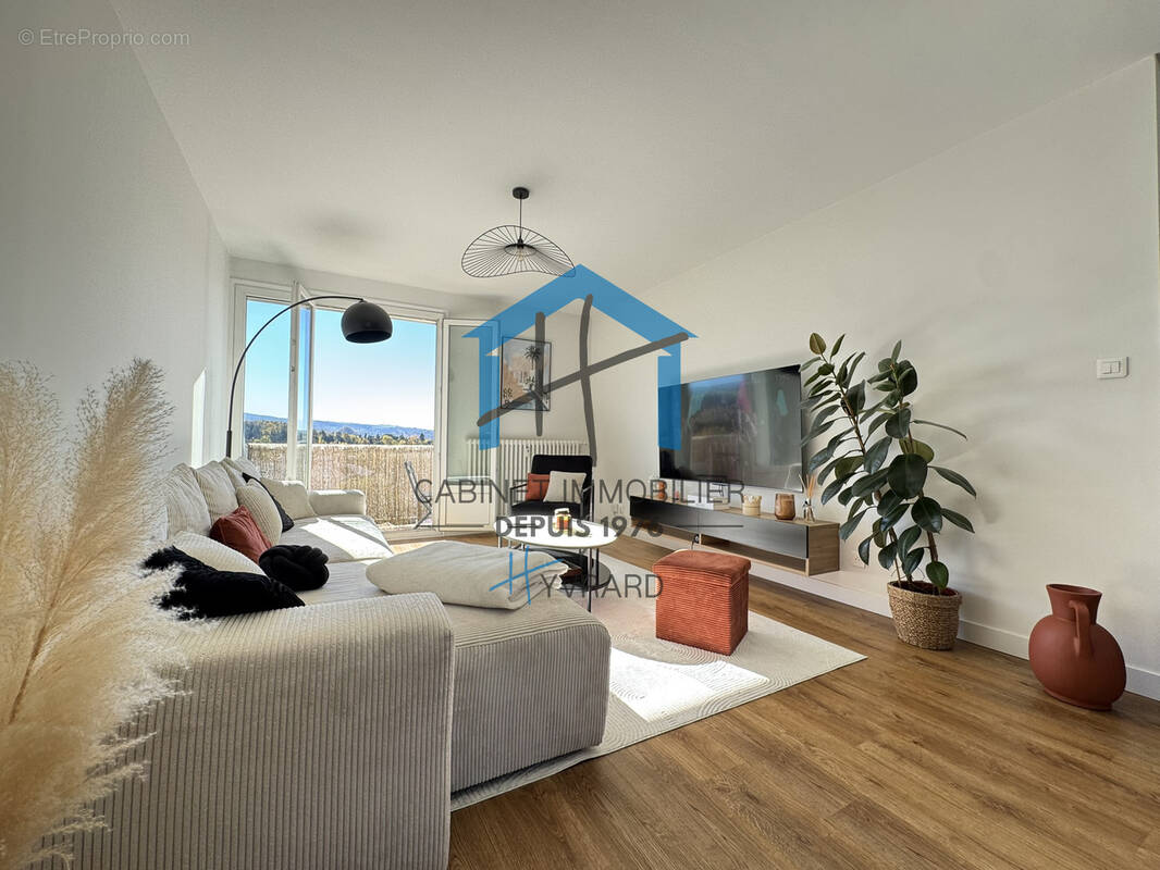 Appartement à LA TALAUDIERE