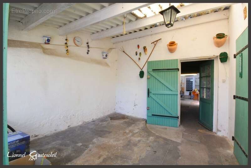 Maison de ville à vendre 4 chambres extérieur et garage sur la commune de Port Sainte Foy et Ponchapt en Dordogne - photo 17