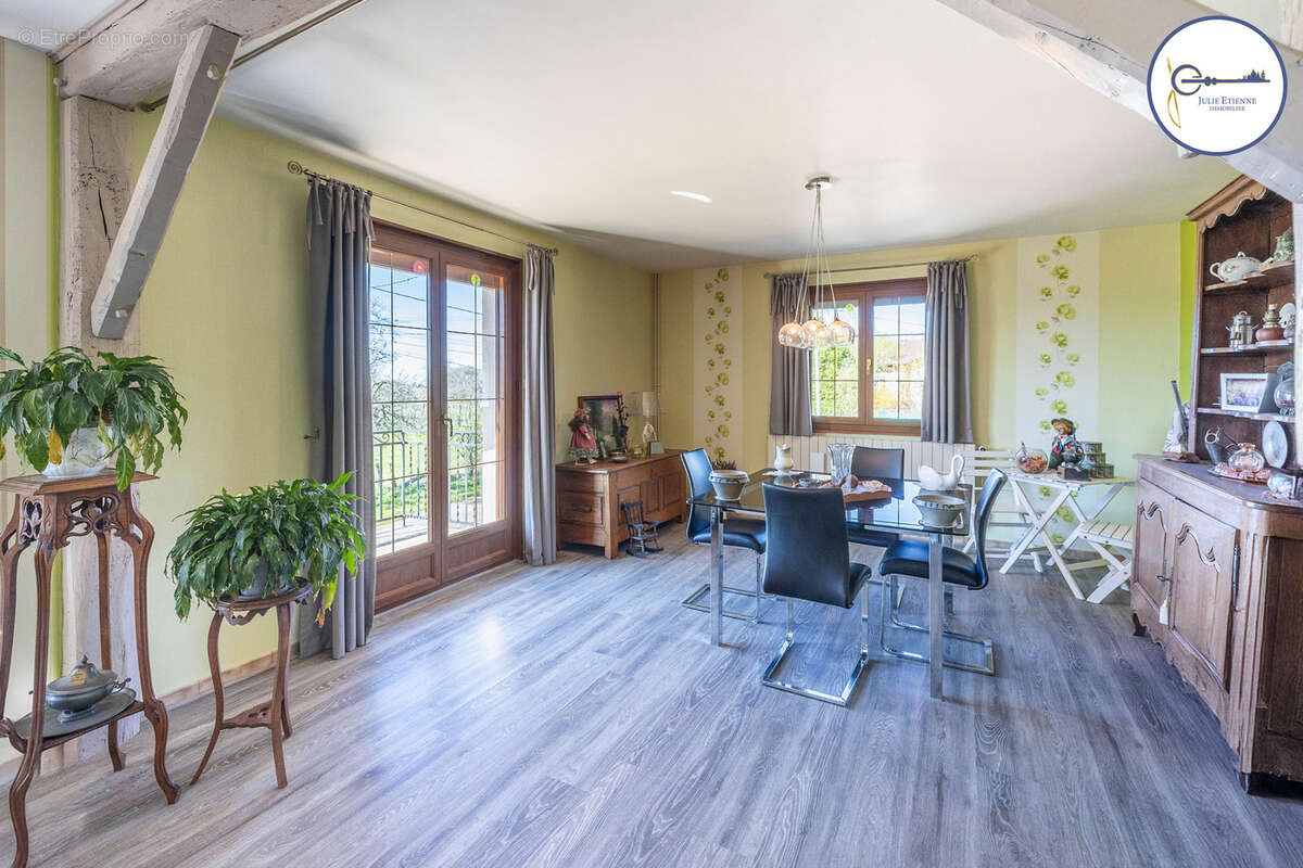 Maison à LE CLERJUS