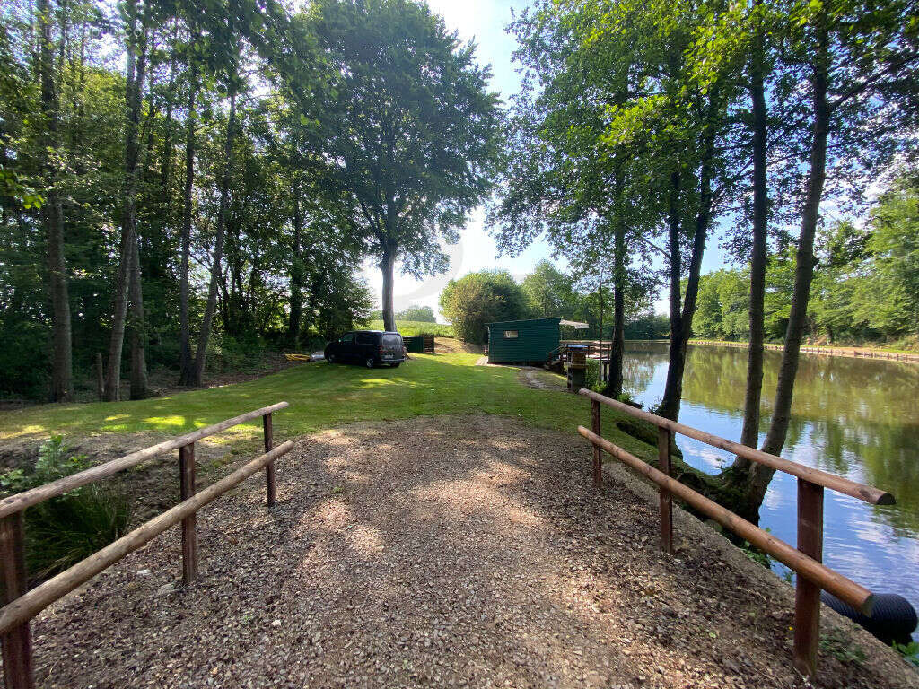 Terrain à LA FERTE-MACE