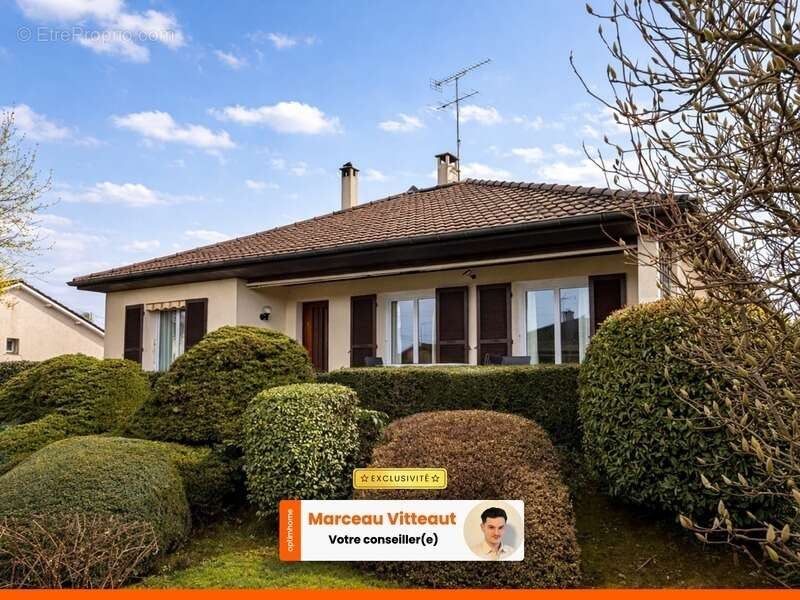 Maison à CHARNAY-LES-MACON