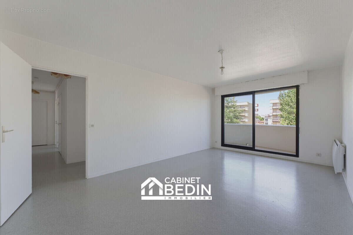 Appartement 62 m² à Merignac  - photo 2
