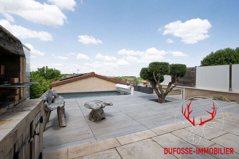 Villefranche -sur-Saône-Maison à Vendre -3 chambres -piscine - photo 13
