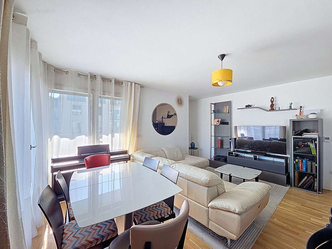 Appartement à RUEIL-MALMAISON